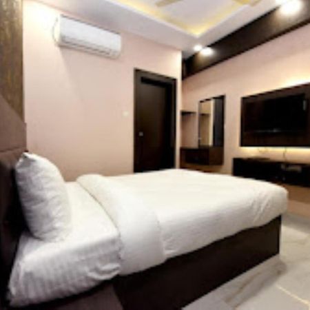 Hotel Vk Inn Prayagraj Extérieur photo