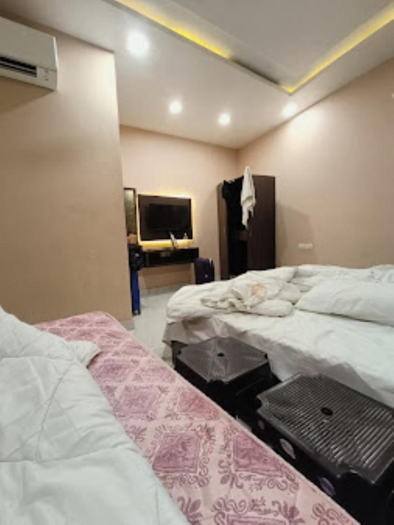 Hotel Vk Inn Prayagraj Extérieur photo