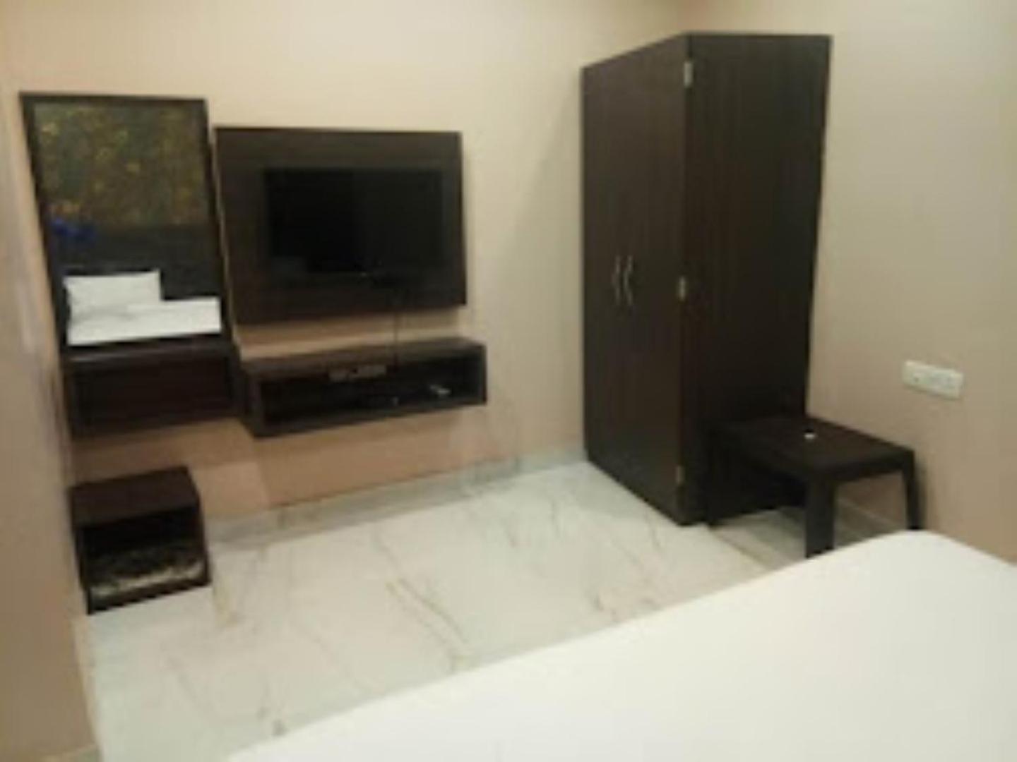 Hotel Vk Inn Prayagraj Extérieur photo