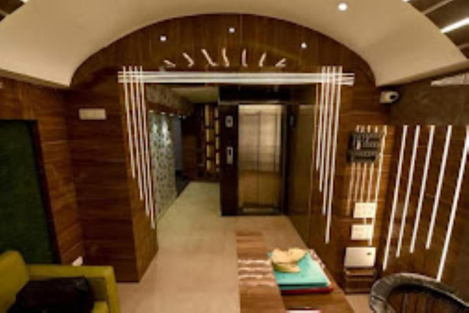 Hotel Vk Inn Prayagraj Extérieur photo